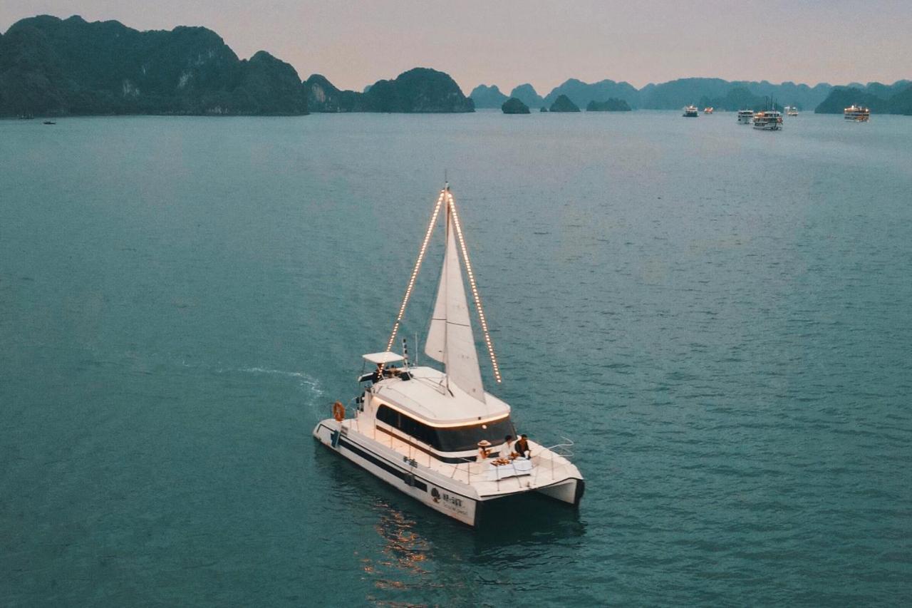 Scarlet Pearl Cruises - Wonder On Lan Ha Bay Hotel Ha Long Exterior photo