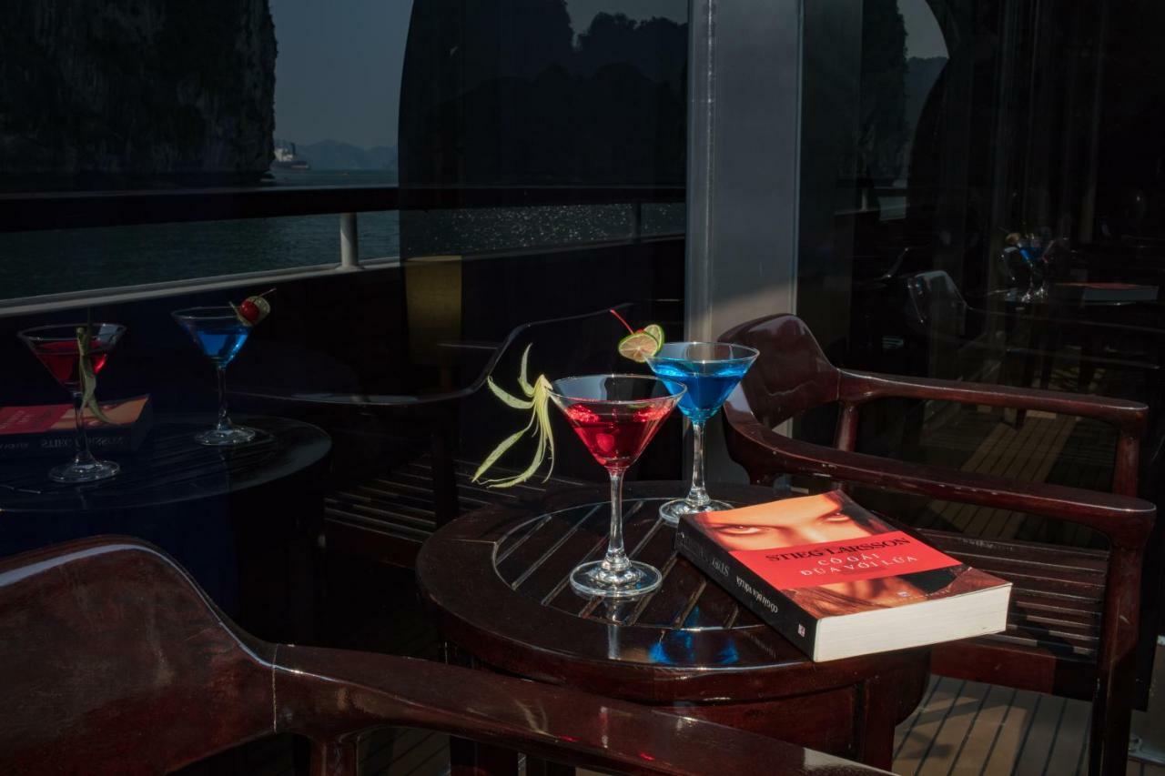 Scarlet Pearl Cruises - Wonder On Lan Ha Bay Hotel Ha Long Exterior photo