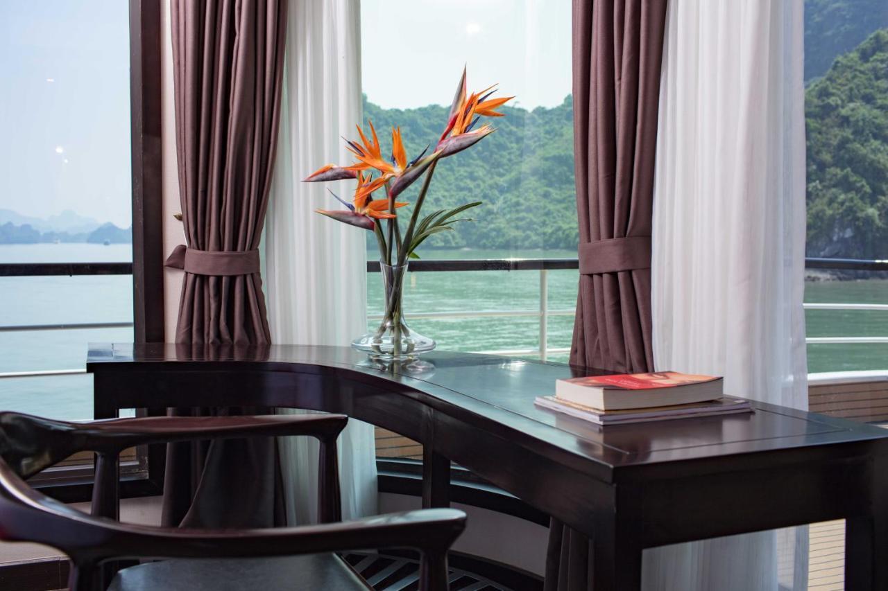 Scarlet Pearl Cruises - Wonder On Lan Ha Bay Hotel Ha Long Exterior photo